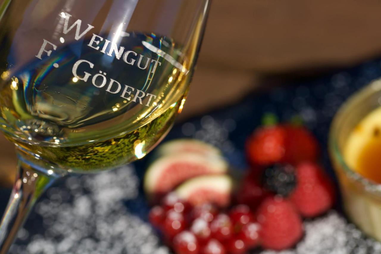 Weingut Goedert Leilighet Osann-Monzel Eksteriør bilde